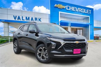 New 2025 Chevrolet Trax LT w/ Driver Confidence Package image 1