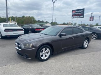 Used 2014 Dodge Charger SE image 1