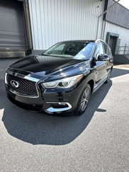 Used 2019 INFINITI QX60 Luxe w/ Essential Package image 1