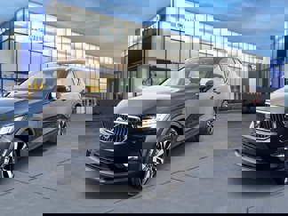 Certified 2023 Volvo XC40 B5 Ultimate w/ Protection Package Premier image 1