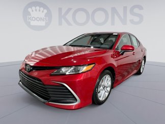 Used 2023 Toyota Camry LE image 1