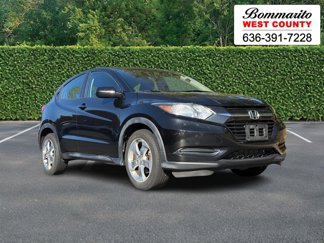 Used 2017 Honda HR-V LX image 1