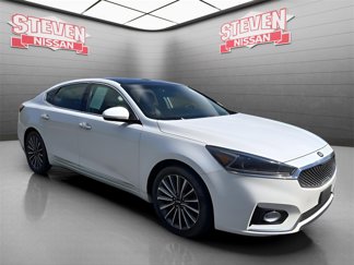 Used 2017 Kia Cadenza Premium w/ Luxury Package image 1