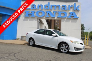 Used 2014 Toyota Camry SE image 1