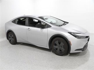 Used 2024 Toyota Prius LE image 1