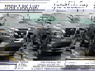 Used 2023 Nissan Rogue SV image 1