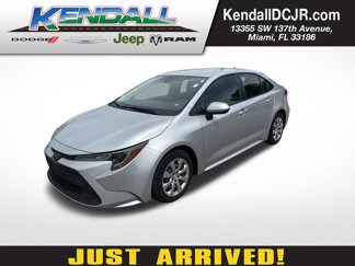 Used 2022 Toyota Corolla LE image 1