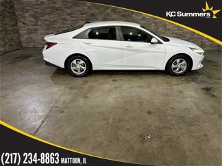 Used 2021 Hyundai Elantra SE image 1