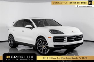 Used 2024 Porsche Cayenne image 1
