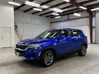 Used 2022 Kia Seltos LX image 1