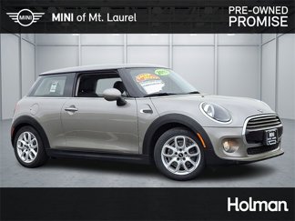 Used 2019 MINI Cooper 2-Door Hardtop w/ Signature Upholstery Package image 1