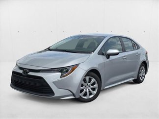 Used 2024 Toyota Corolla LE image 1