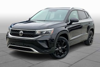 Used 2022 Volkswagen Taos SE image 1