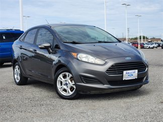 Used 2015 Ford Fiesta SE image 1