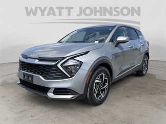 Used 2023 Kia Sportage LX image 1