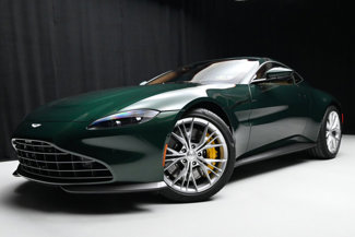 Used 2022 Aston Martin V8 Vantage Coupe image 1