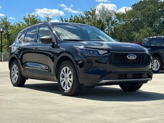 New 2025 Ford Escape Active w/ Cold Weather Package image 1