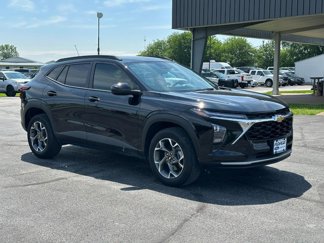 Used 2024 Chevrolet Trax LT w/ Driver Confidence Package image 1