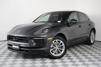 Certified 2025 Porsche Macan image 1