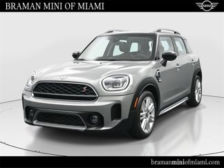 Used 2022 MINI Cooper Countryman S w/ Signature Upholstery Package image 1