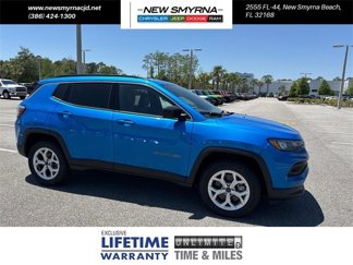 New 2025 Jeep Compass Latitude image 1