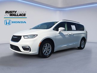 Used 2022 Chrysler Pacifica Touring-L image 1