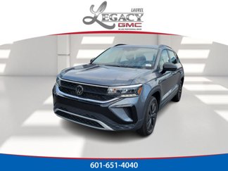 Used 2024 Volkswagen Taos S image 1