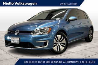 Used 2016 Volkswagen e-Golf SE w/ DC Fast Charging Package image 1