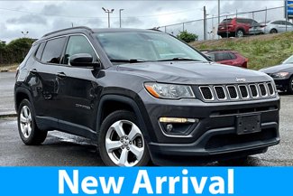 Used 2017 Jeep Compass Latitude w/ Popular Equipment Group image 1