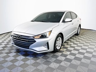 Used 2019 Hyundai Elantra SE image 1
