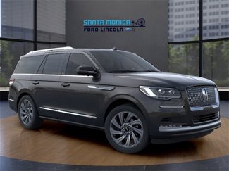 Used 2023 Lincoln Navigator Reserve image 1