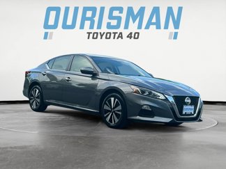 Used 2021 Nissan Altima 2.5 SV image 1