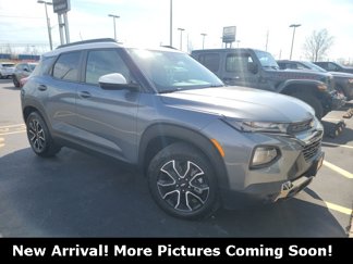 Used 2022 Chevrolet TrailBlazer ACTIV w/ Sun and Liftgate Package image 1
