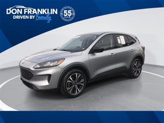 Used 2022 Ford Escape SE image 1