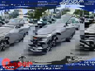 New 2025 Hyundai Elantra Sport image 1