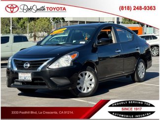 Used 2018 Nissan Versa SV image 1