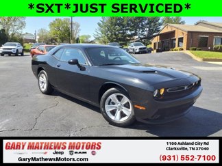 Used 2023 Dodge Challenger SXT image 1