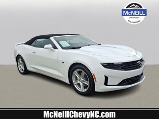 Used 2023 Chevrolet Camaro LT image 1