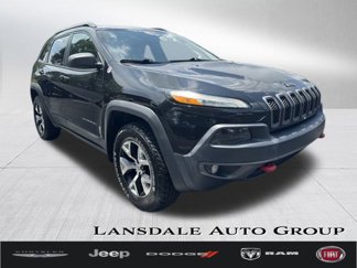 Used 2016 Jeep Cherokee Trailhawk w/ Comfort/Convenience Group image 1