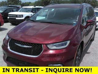 Used 2021 Chrysler Pacifica Touring-L image 1