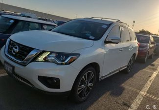 Used 2017 Nissan Pathfinder Platinum image 1