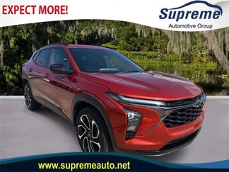 Used 2024 Chevrolet Trax RS w/ Driver Confidence Package image 1
