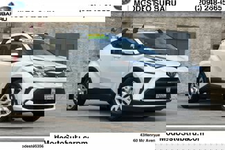 Used 2021 Toyota C-HR LE image 1