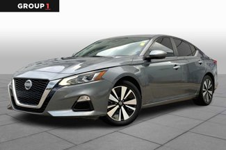 Used 2021 Nissan Altima 2.5 SV w/ SV Premium Package image 1
