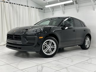 Certified 2024 Porsche Macan image 1
