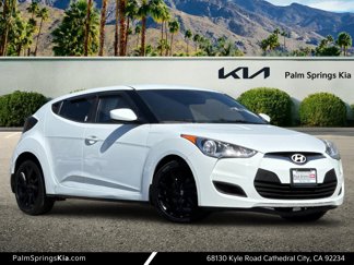 Used 2016 Hyundai Veloster image 1