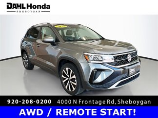 Used 2022 Volkswagen Taos SE w/ Panoramic Sunroof Package image 1