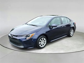 Used 2022 Toyota Corolla LE image 1