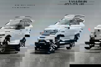 Certified 2022 Volvo XC40 P8 Recharge Plus image 1