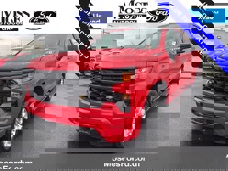 Used 2025 Chevrolet Silverado 1500 Custom image 1